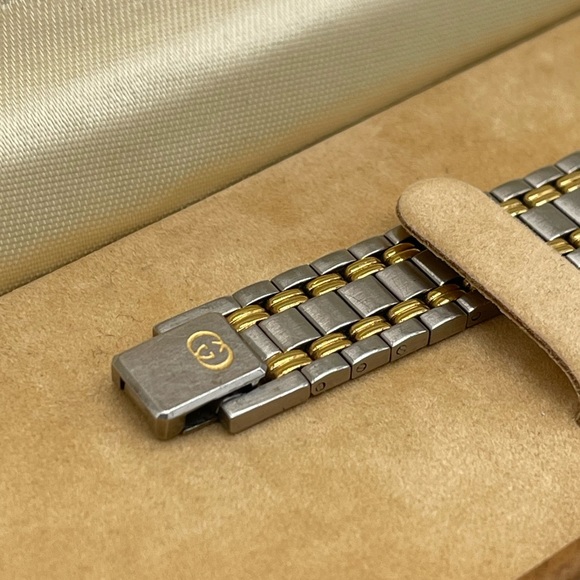 “New” Vintage Gucci Women’s Watch - Picture 7 of 9